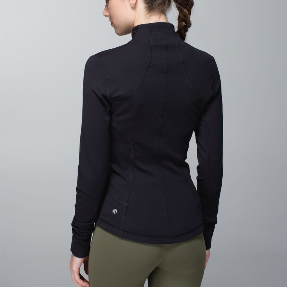 Lululemon size 4, zip-up runner’s jacket in black